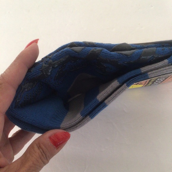 STOP SOCKS TRACTION GRIP SOCKS NWT LARGE - Picture 3 of 10
